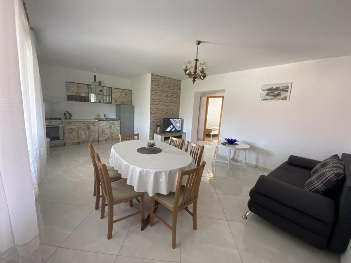 Apartments Zvonimir Privlaka  Ngoại thất bức ảnh